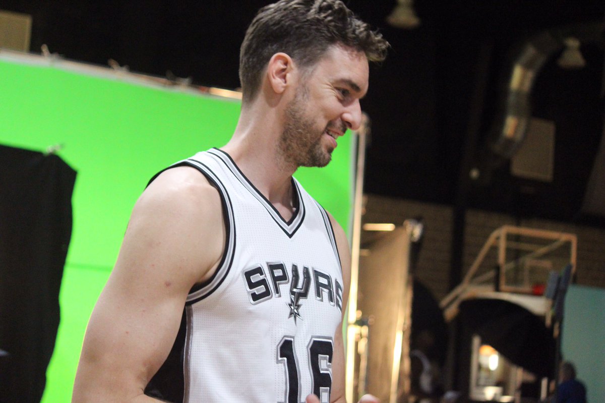 Pau Gasol debuta de forma oficiosa con los Spurs de Popovich