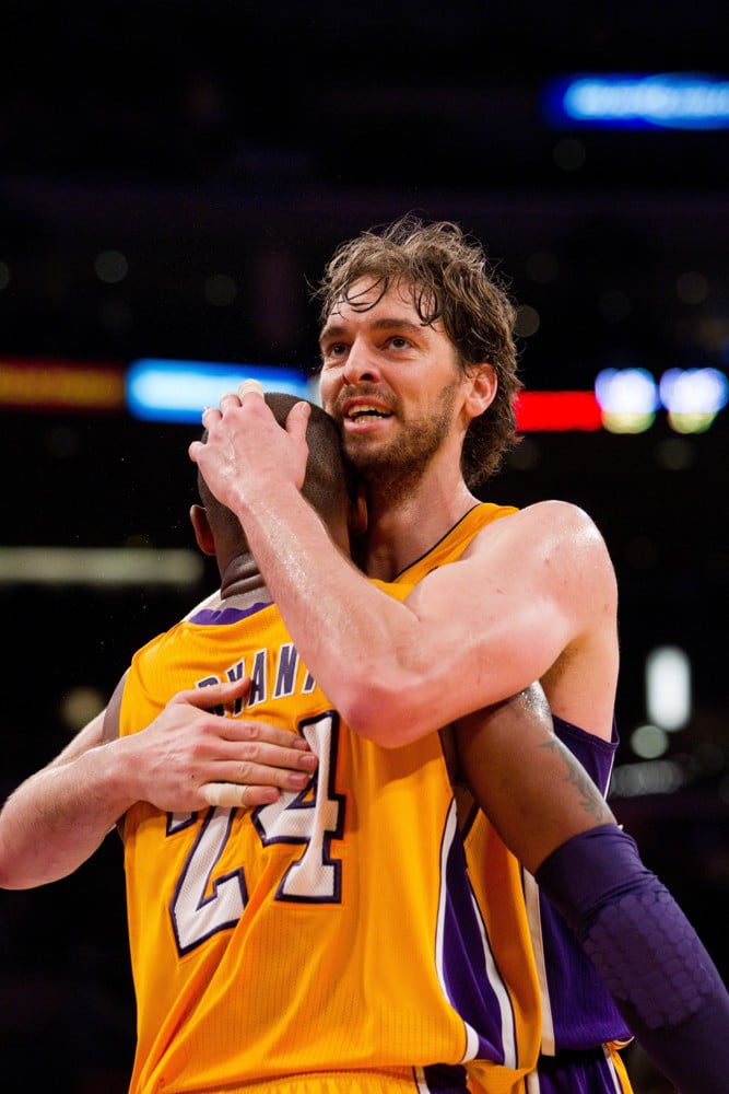 Kobe Bryant asegura que los Lakers retirarán la camiseta de Pau Gasol