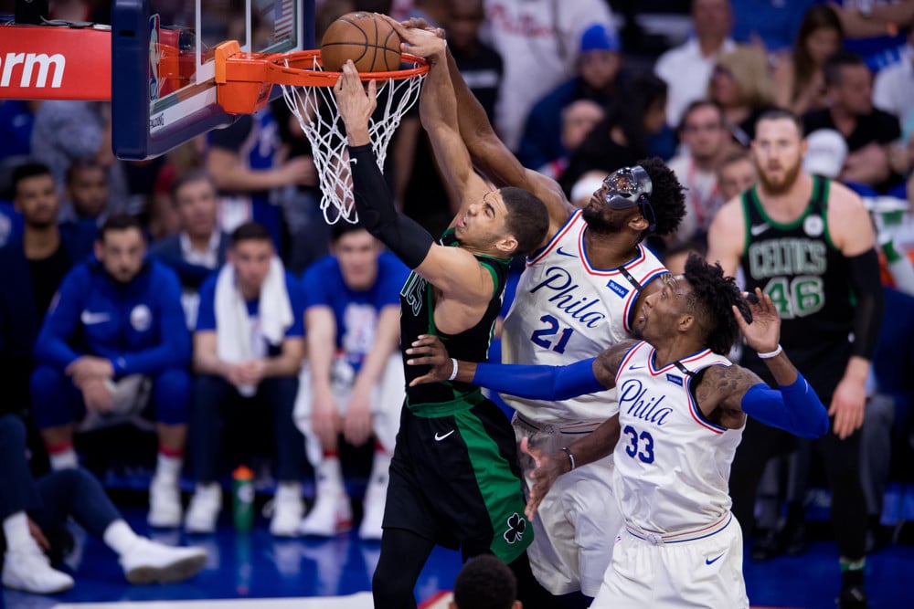 Tatum lidera a los Celtics y Horford remata en la prórroga a los Sixers