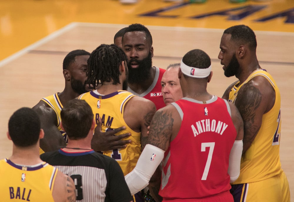 La NBA sanciona a Brandon Ingram, Rajon Rondo y Chris Paul