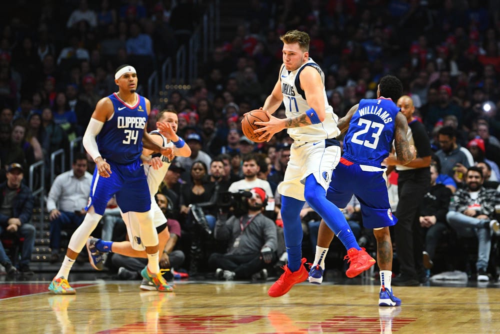 Doncic anota 32 puntos en el Staples y bate su marca NBA