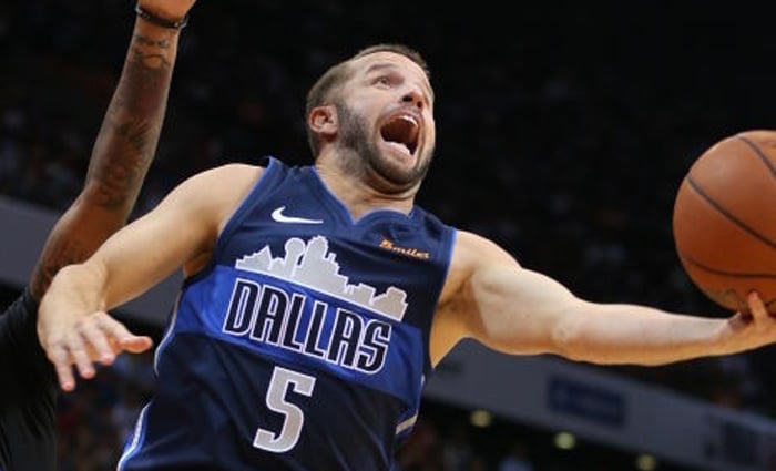 Barea vuelve al juego 9 meses después de sufrir una gravísima lesión