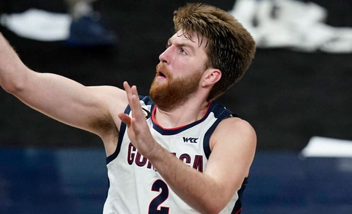Gonzaga alcanza la Final Four invicto y UCLA lo hace desde la First Four