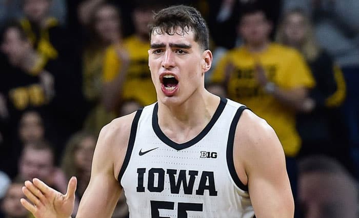 Cae Iowa y Kansas encaja una paliza histórica a manos de USC