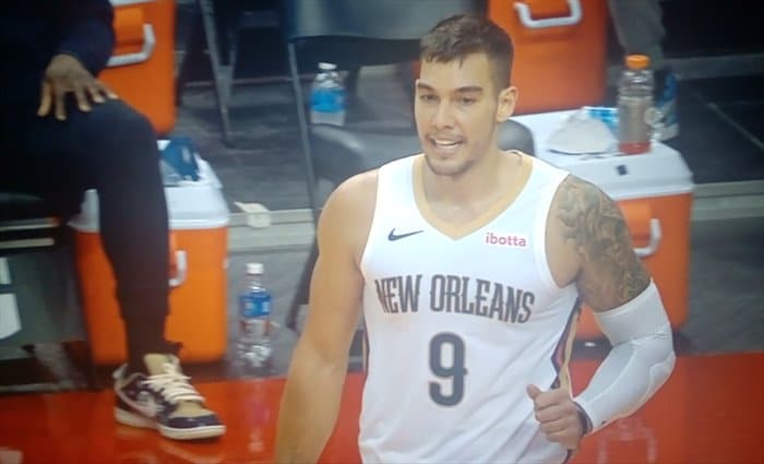 Pelicans vence con doble-doble de Hernangómez y gran regreso de Ball