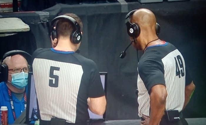 Los últimos 9,2 segundos del Suns-Clippers duraron 20 minutos reales