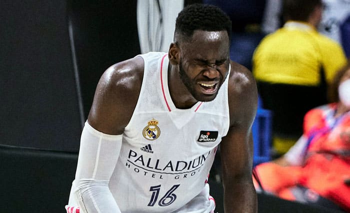 Garuba rescinde su contrato con el Real Madrid para jugar en los Rockets