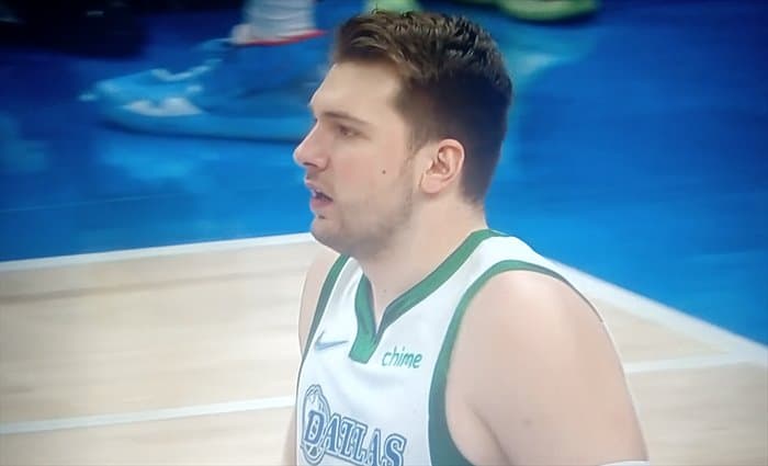 Gris regreso de Luka Doncic tras perderse 10 partidos por lesión y Covid-19