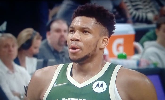 Antetokounmpo comanda el 4-1 de Milwaukee a los Bulls