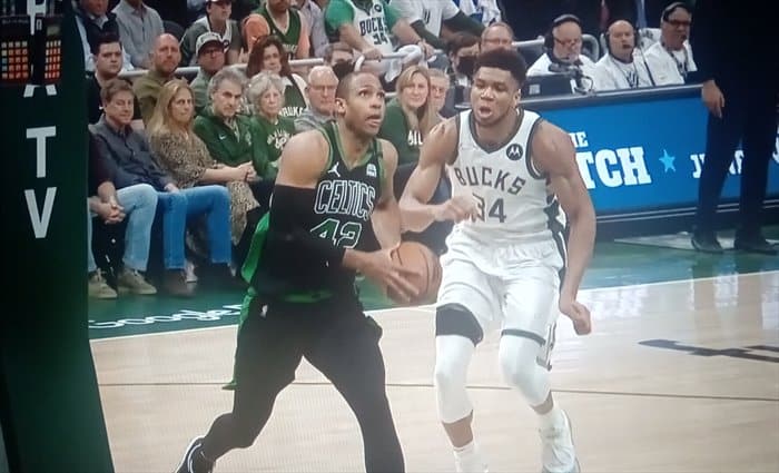 Horford, Tatum y un último cuarto brutal para derrotar a los Bucks