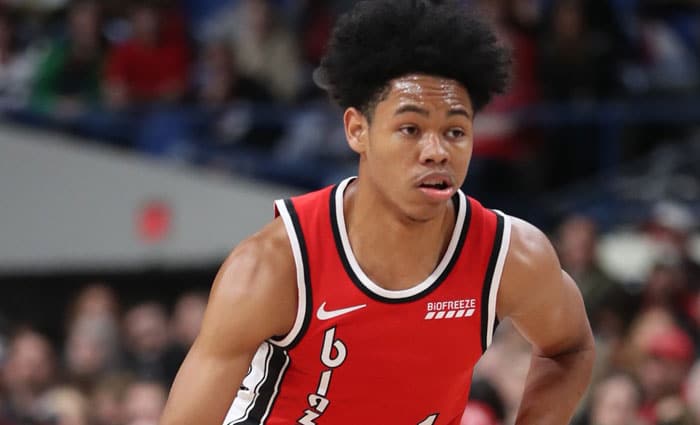 Portland retiene a Anfernee Simons con 100 millones por 4 temporadas