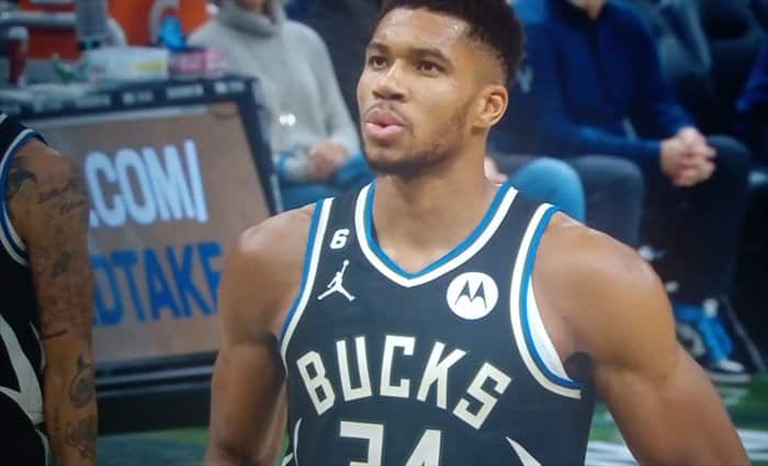 Milwaukee sigue invicto y Paul George salva a los Clippers