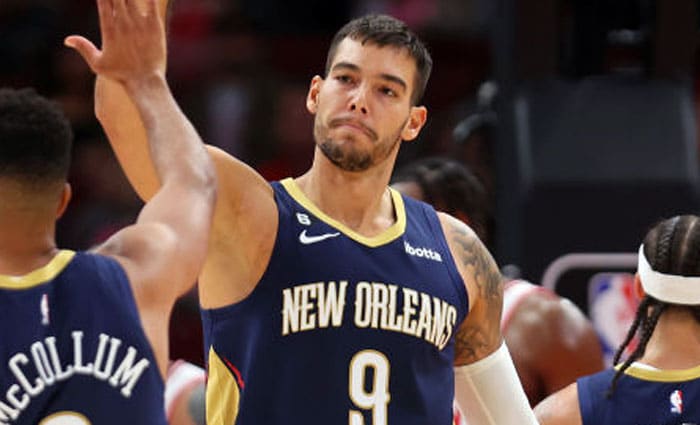 Willy Hernangómez desea salir de Pelicans si sigue fuera de la rotación