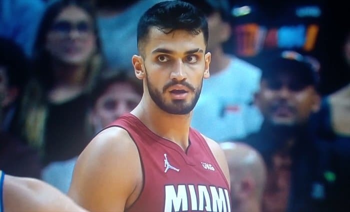 El turco Omer Yurtseven se compromete con Utah Jazz