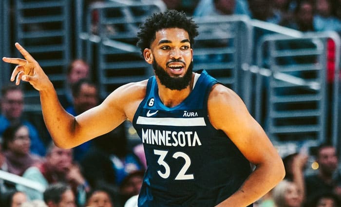 Towns juega con República Dominicana tras 10 años de ausencia