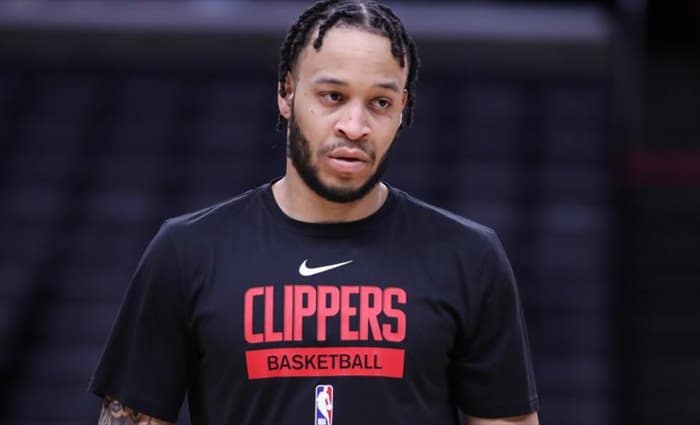 Dos cargos menores contra Amir Coffey tras su detención de julio