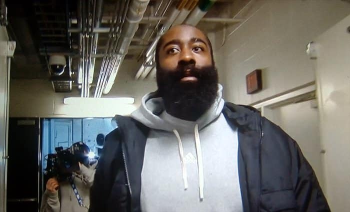 Harden se desplaza a Colorado para unirse a los Sixers