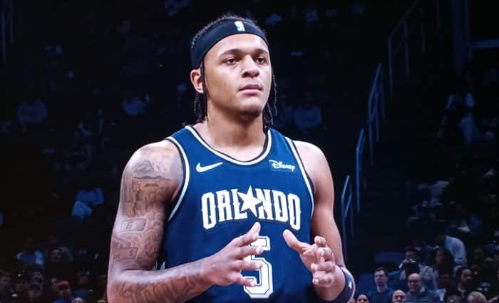 Orlando derrota a Phoenix y deja sin efecto los 44 puntos de Booker