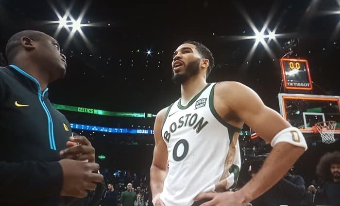 Boston gana con apuros a Indiana con Porzingis y Haliburton de regreso