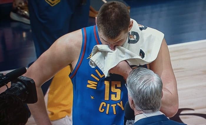 Otra descomunal noche de Jokic: 27 puntos, 22 rebotes y 12 asistencias