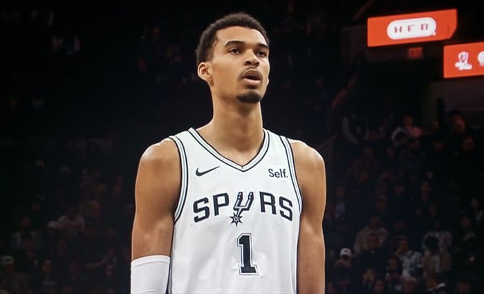 Wembanyama supera a Holmgren y los Spurs dan la sorpresa