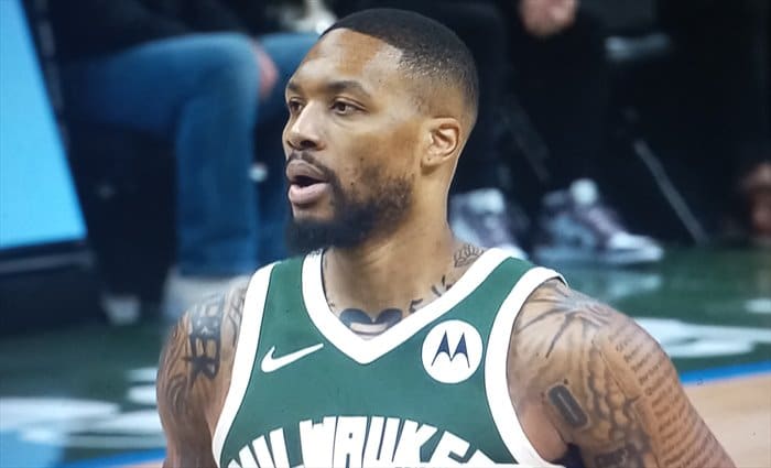 Milwaukee supera a Clippers con 41 puntos de Lillard y sin Antetokounmpo
