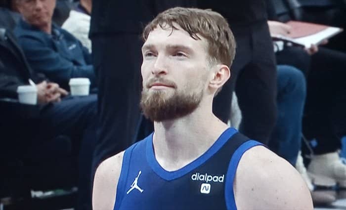 Sacramento arrasa a los Bucks tras estar más de 8 años sin ganarle