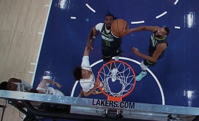 Lakers cae ante Minnesota y vuelve a perder por lesión a Anthony Davis