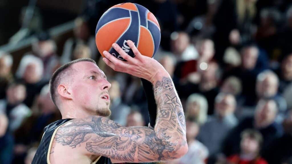 Mónaco pasa por arriba del Barcelona y gana el primer juego en casa 1 1000116214