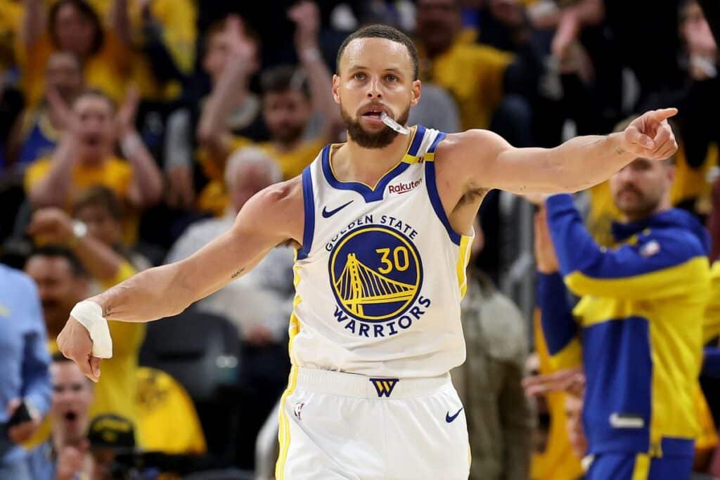 Warriors reacciona a tiempo gracias a Steph Curry y se pone arriba ante Houston 1 1000118035