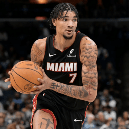 Kel’el Ware brilla ante los 76ers y Miami se frota las manos