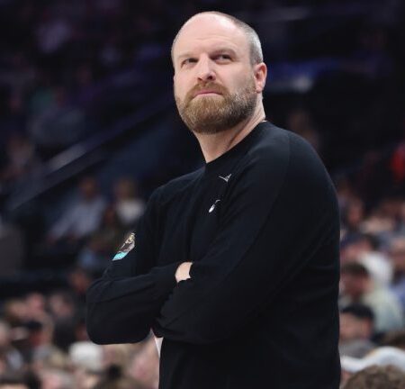 Las razones del despido del entrenador Taylor Jenkins