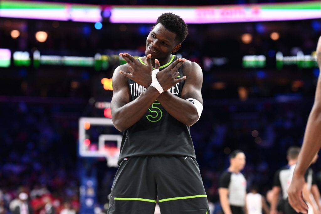 Minnesota toma ventaja en la serie frente a su publico 1 Minnesoa Timberwolves