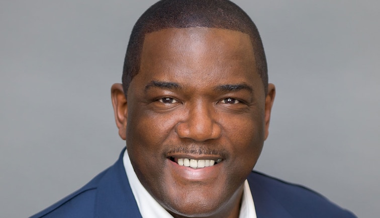 Joe Dumars comienza en los despachos de New Orleans Pelicans y ya tiene trabajo por hacer 1 https://www.nba.com/pistons