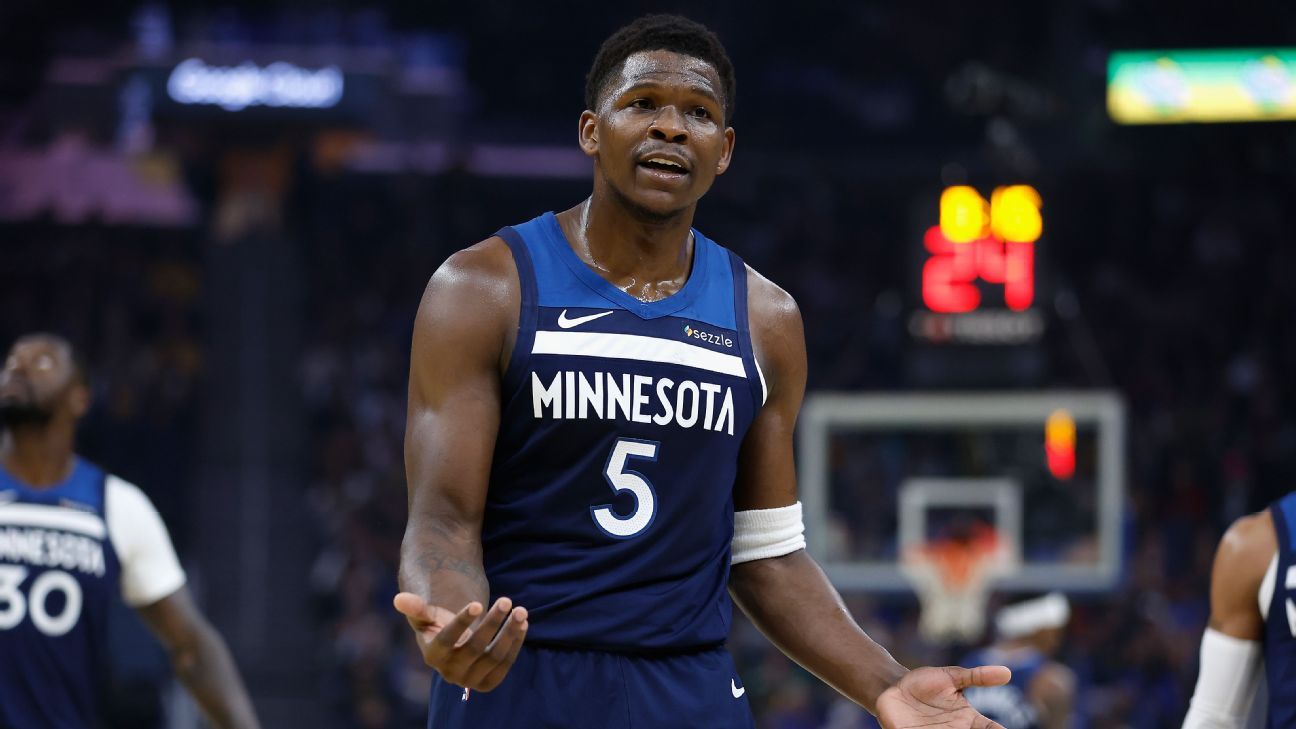 Anthony Edwards y Malik Beasley se unen al selecto club de 300 triples en una temporada 1 Anthony Edwards entre los lideres de triples de una temporada con 303 aciertos