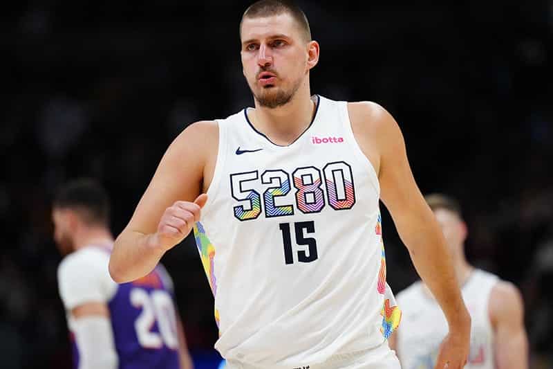 Nikola Jokic vuelva a brillar, pero no sirve de nada 1 nikola jokic 1
