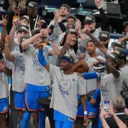 El Oklahoma City Thunder aplasta a los Wolves y regresa a las Finales de la NBA