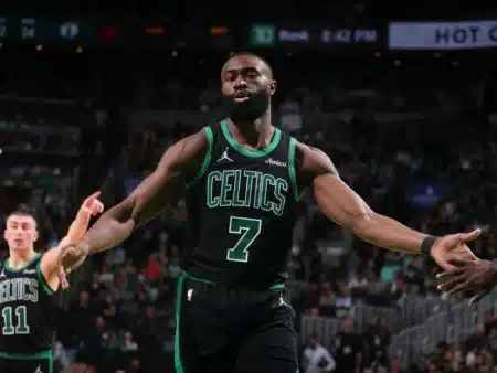 Boston resucita en el TD Garden y fuerza un Juego 6 ante Knicks