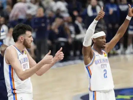 Holmgren sella la victoria de OKC y la serie se pone 3-1