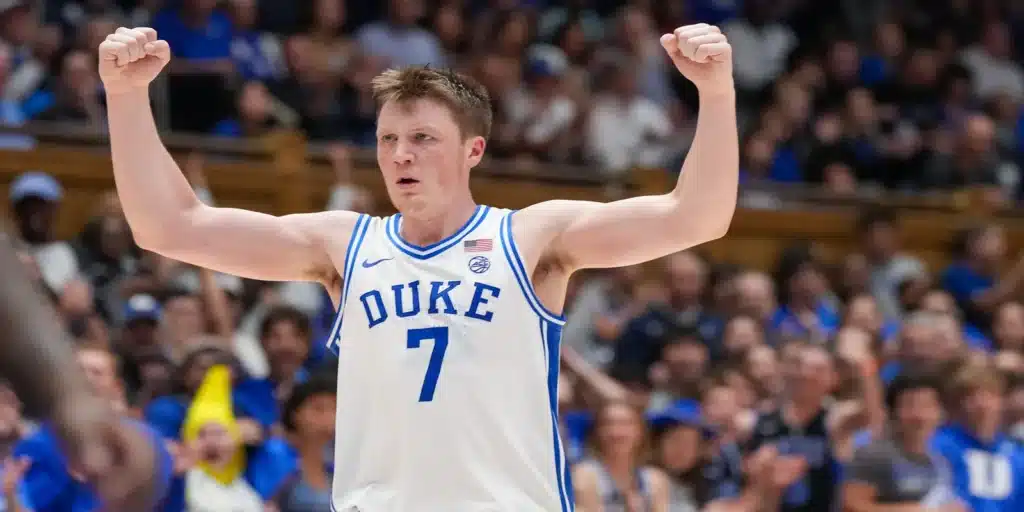 Kon Knueppel de Duke, sorprende a varios de los ejecutivos de la NBA 1 Kon Knueppel de Duke en la mira de varios equipos