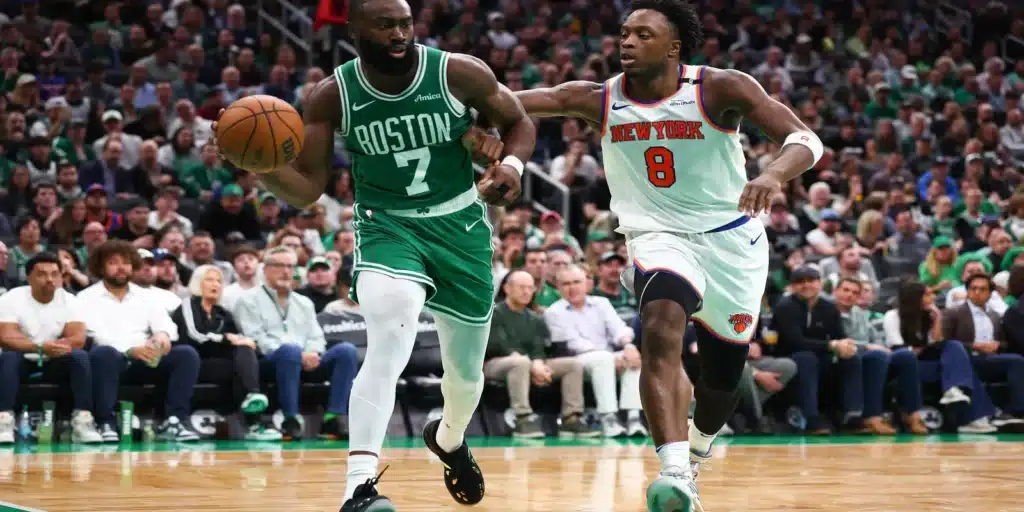 Boston Celtics reacciona en el Madison y aplasta a New York Knicks para poner el 2 - 1 1 Boston Celtics