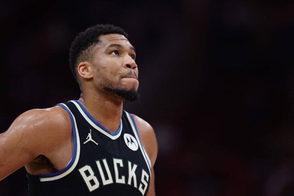 Danny Ainge sueña con un Utah Jazz con Antetokounmpo 1 GettyImages 2202015420 scaled 1