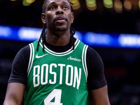 Jrue Holiday saldría en el verano y despierta fuerte interés en un equipo de la Conferencia Oeste