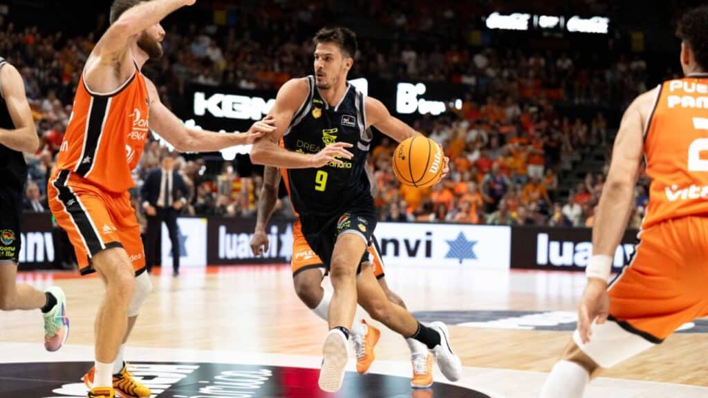 Valencia Basket pone el 1 – 0 con un frenético tercer cuarto ante Gran Canaria 1 Valencia Basket