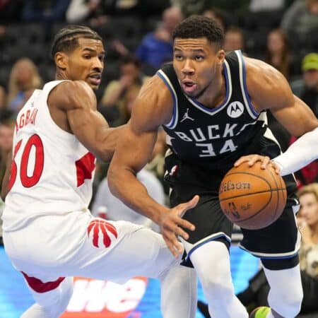 ¿Los Raptors van tras Giannis? Ujiri busca construir un equipo contendiente
