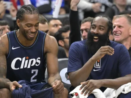 ¿Demasiado veteranos? Los Clippers y su récord histórico de edad en la NBA