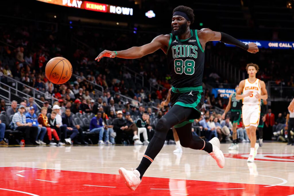 ¿Este gigante portugués dominará la pintura de los Boston Celtics?