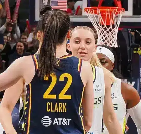 ¿Quién ganó la batalla? Lo mejor del enfrentamiento Clark vs Bueckers en la WNBA