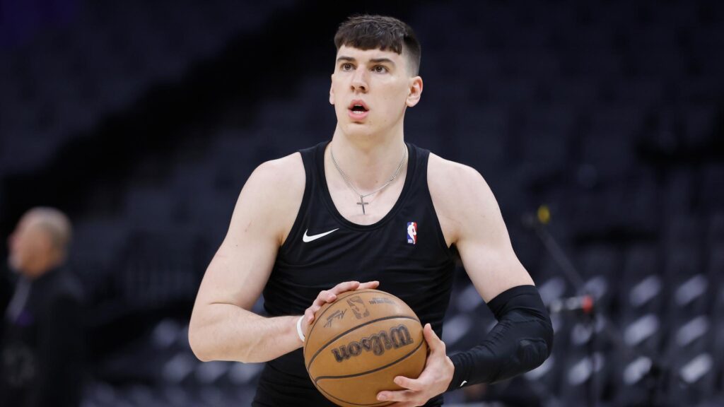De Memphis a Los Ángeles: ¿Quién es el nuevo fichaje estelar de los Lakers? 1 De Memphis a Los Angeles: ¿Quién es el nuevo fichaje estelar de los Lakers?