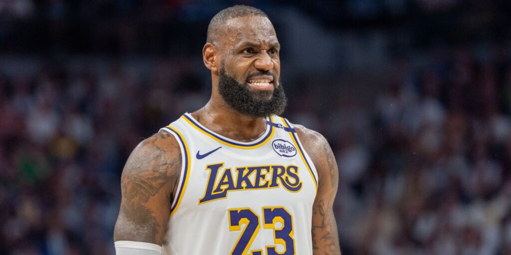 LeBron James habla sobre los rumores de su entrenamiento en Cleveland
